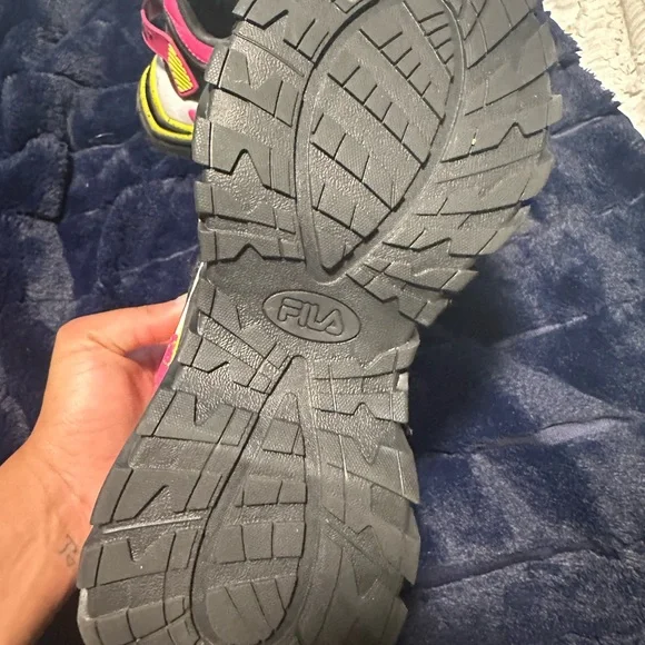 Fila Pink and Black Sneakers Never used - Picture 3 of 3